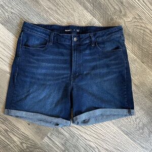 Old Navy OG Wow high rise Women's Deep Blue Jean Shorts size 18